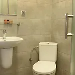 Helios بيت شباب *