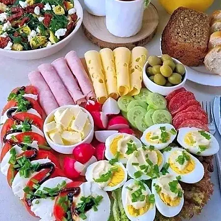 بيت شباب Helios *